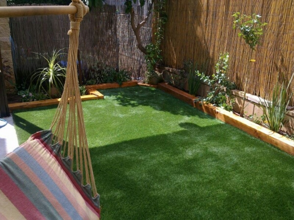 a33aeb71075ea03e333477888c595828